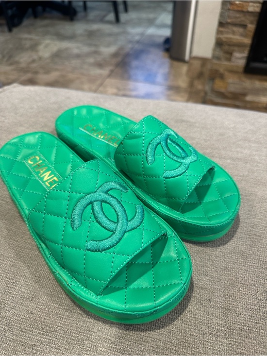 Guangzhou Shoes - Quilted Slide Sandals - Green size 36